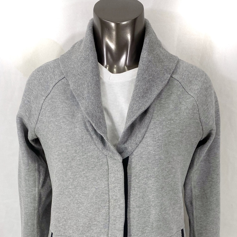 Lululemon Women’s Heather Grey Yin To My Yang Cardigan Fleece Jacket 6 S